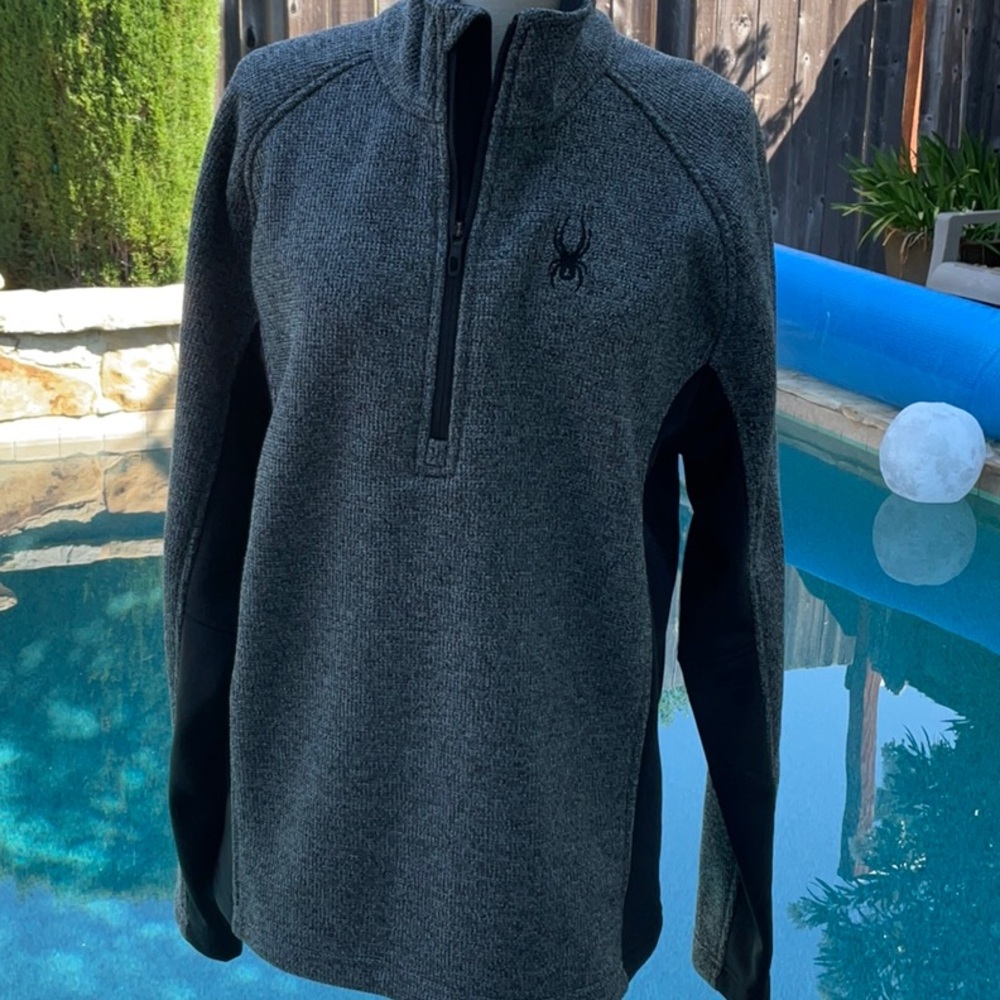 Spyder Gray and Black Knit Pullover NWOT